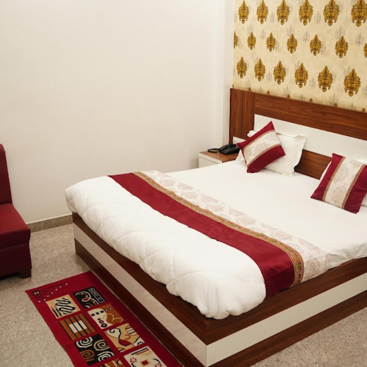 Hotel The Ramay Palace Ayodhya Ngoại thất bức ảnh