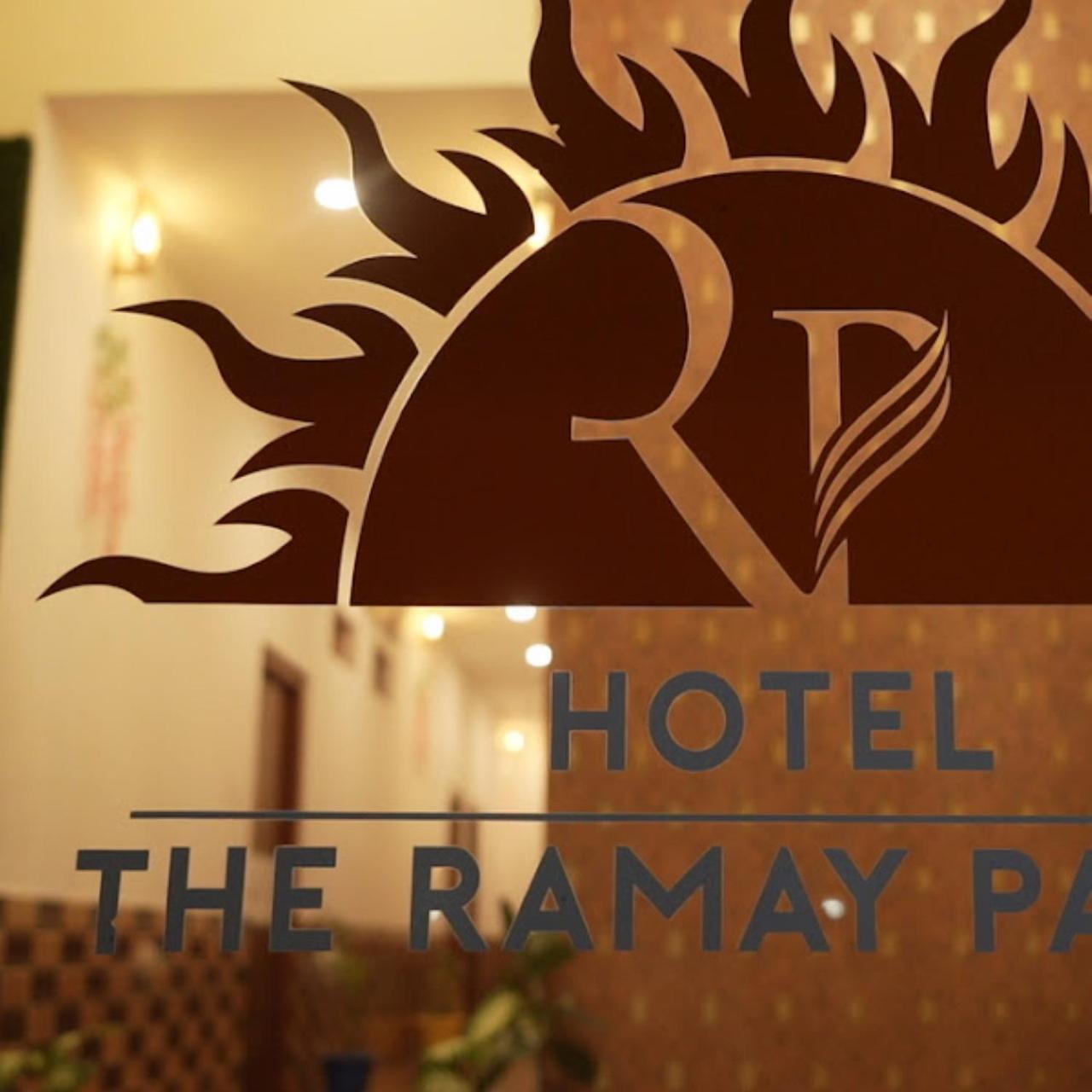 Hotel The Ramay Palace Ayodhya Ngoại thất bức ảnh